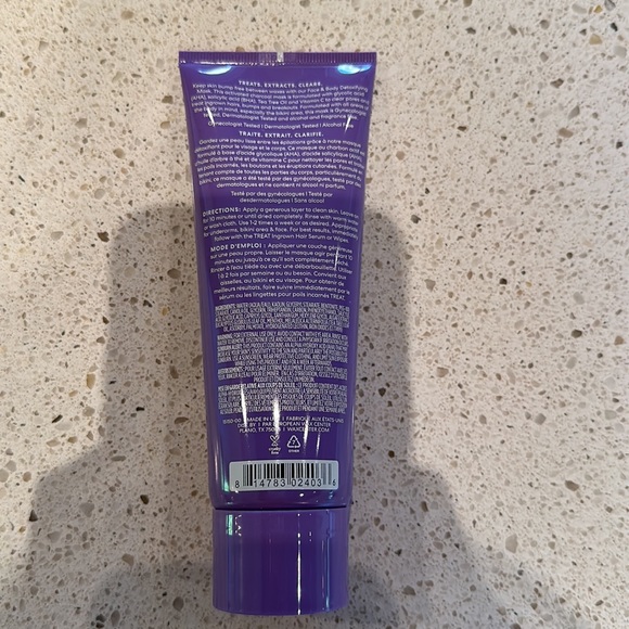 TREAT Face and Body Detoxifying Mask - Picture 4 of 4